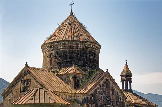 Образование духовной иерархии Армянской Апостольской церкви
